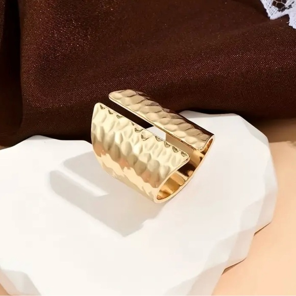 Adjustable Statement Ring - Picture 6 of 6